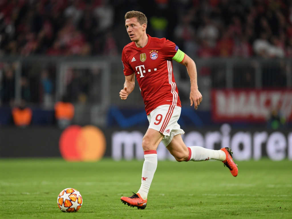 滕哈格瞄准拜仁锋线!明夏或免签穆勒补强曼联