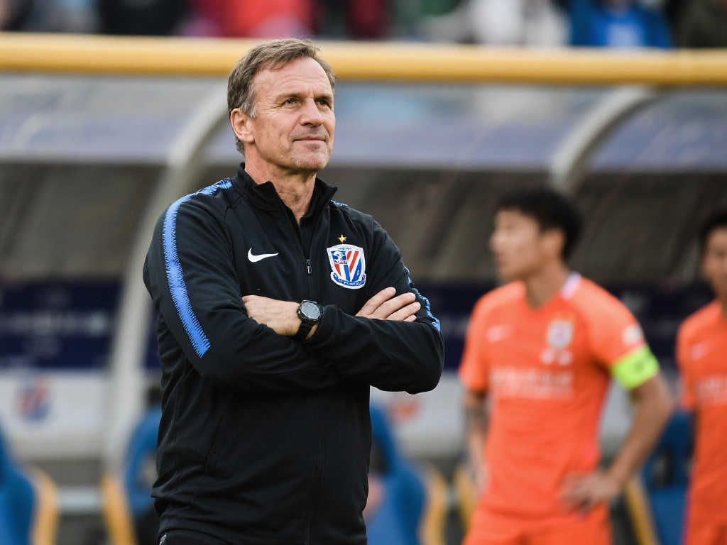 官方:科隆主教练斯特鲁伯离任,冯克尔接棒上任 官方:科隆主教练斯特鲁伯离任,冯克尔接棒上任